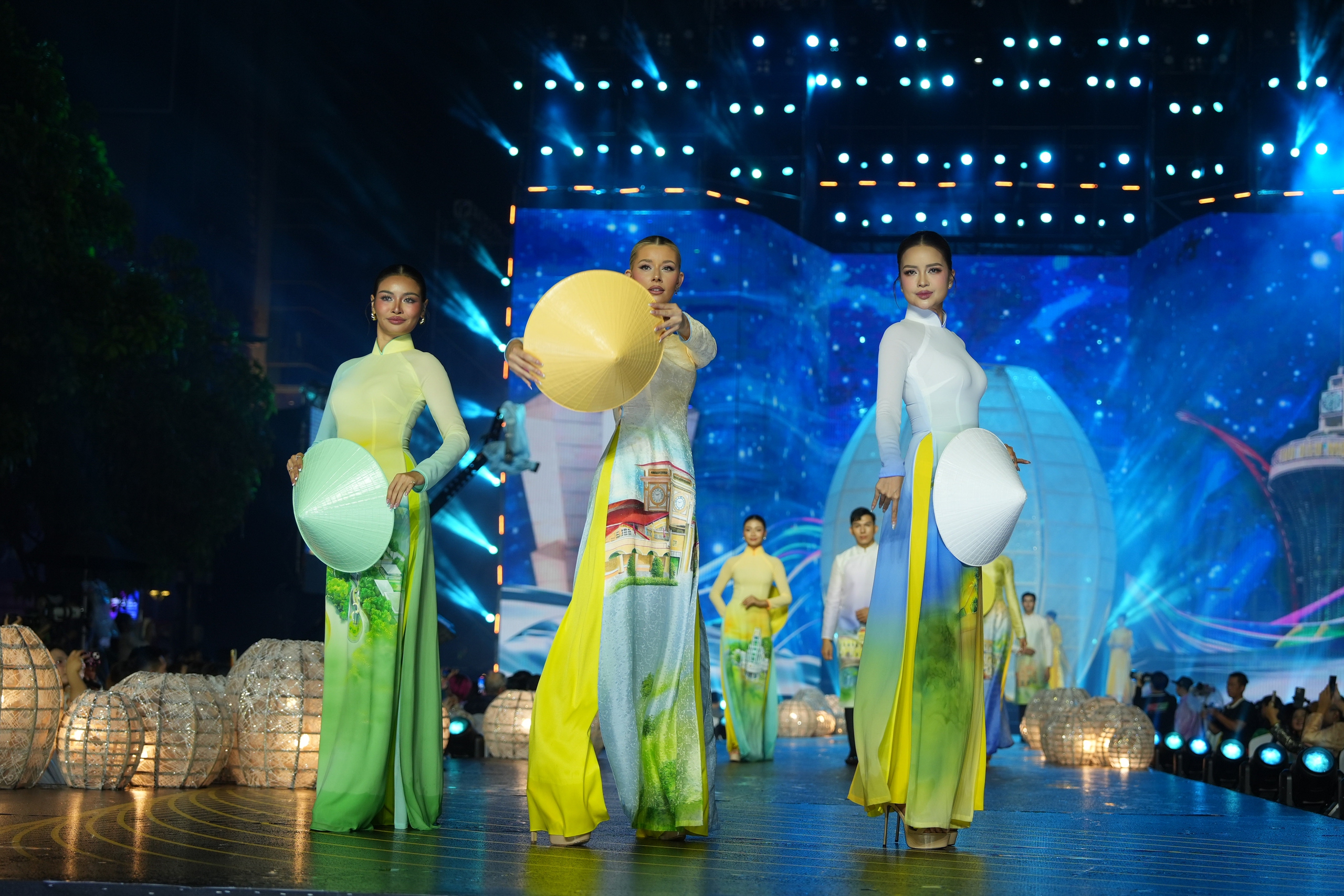 Lễ hội Áo dài TPHCM 2026: Sự kiện văn hóa và du lịch đặc sắc - Ảnh 7.