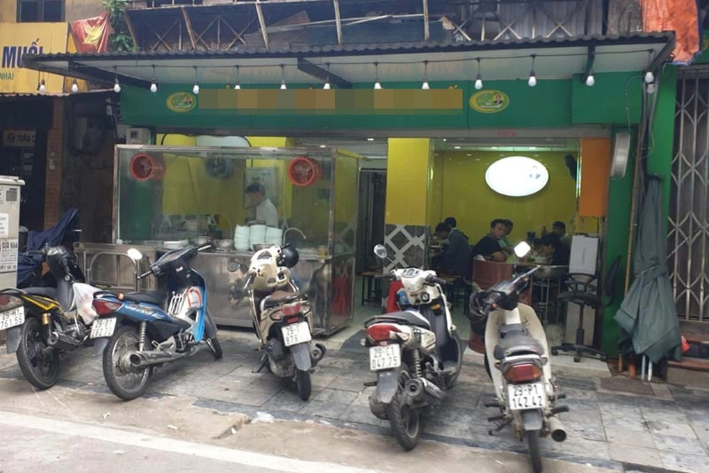 Thực đơn tiếng Anh của quán phở nổi tiếng ở Hà Nội khiến khách bật cười - 2