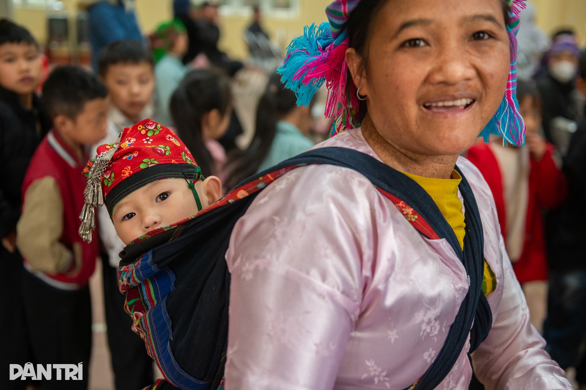 Ngày vui bất ngờ của những đứa trẻ nghèo ở bản mờ sương - 6