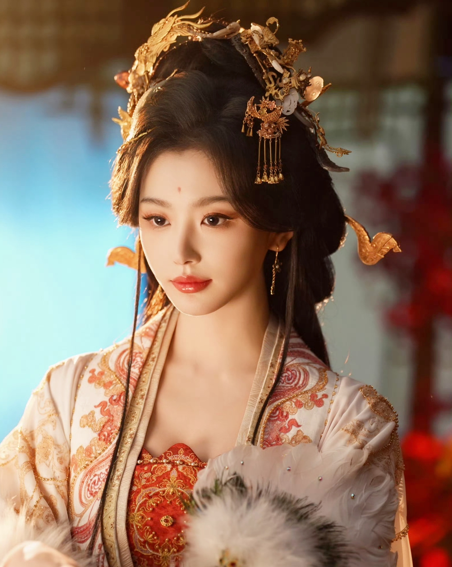 Nhìn dung nhan này mới hiểu vì sao 