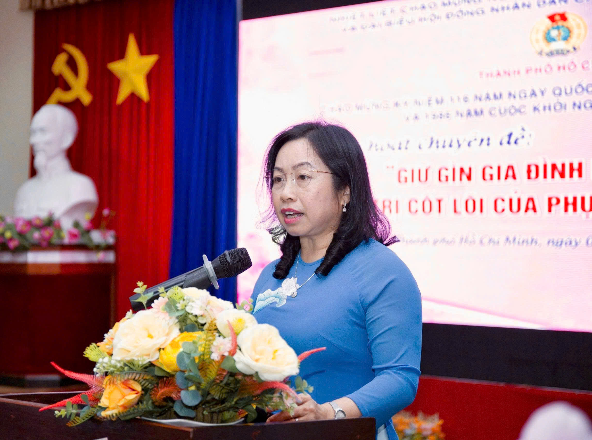 Những phần quà đặc biệt cho người lao động nhân dịp 8-3 - Ảnh 2.