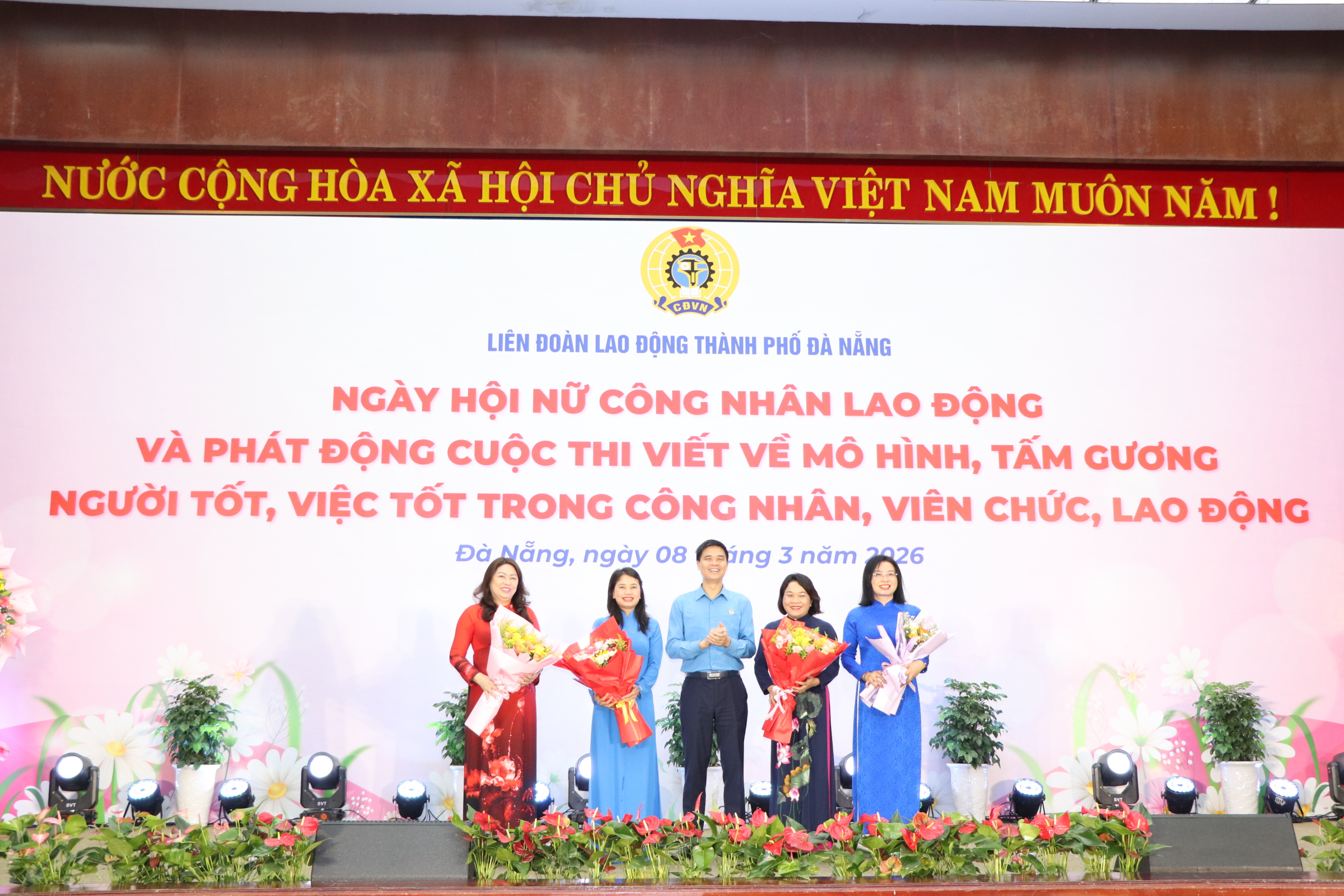 Đà Nẵng phát động cuộc thi viết về gương tốt trong công nhân lao động - Ảnh 3.