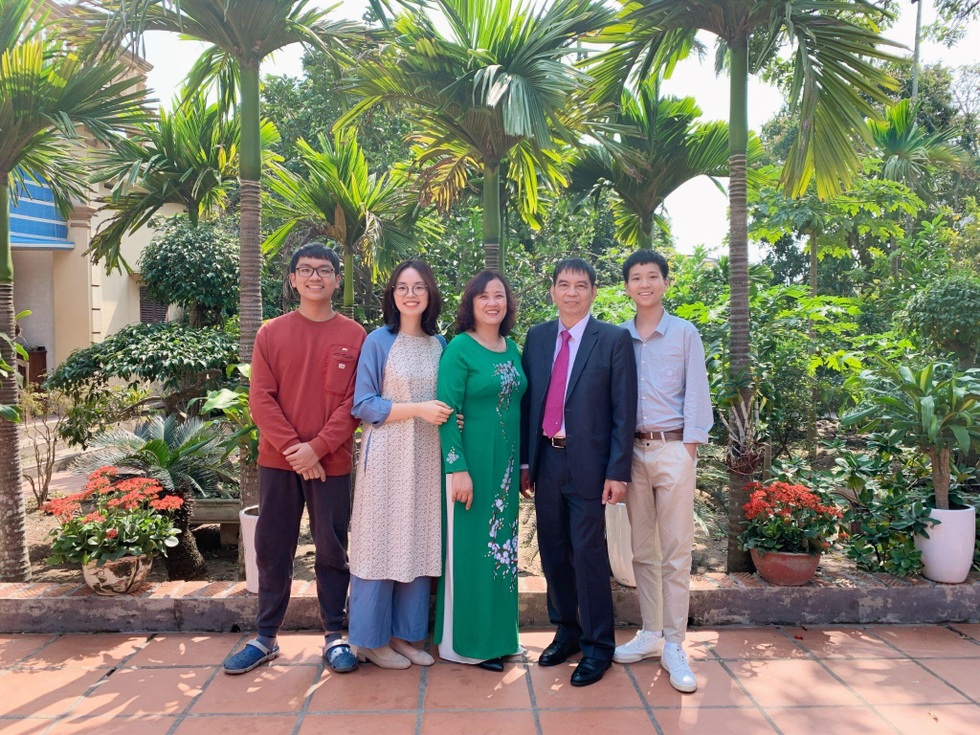 Nữ giáo sư nghiên cứu ung thư và hành trình trở thành thuyền trưởng - 8