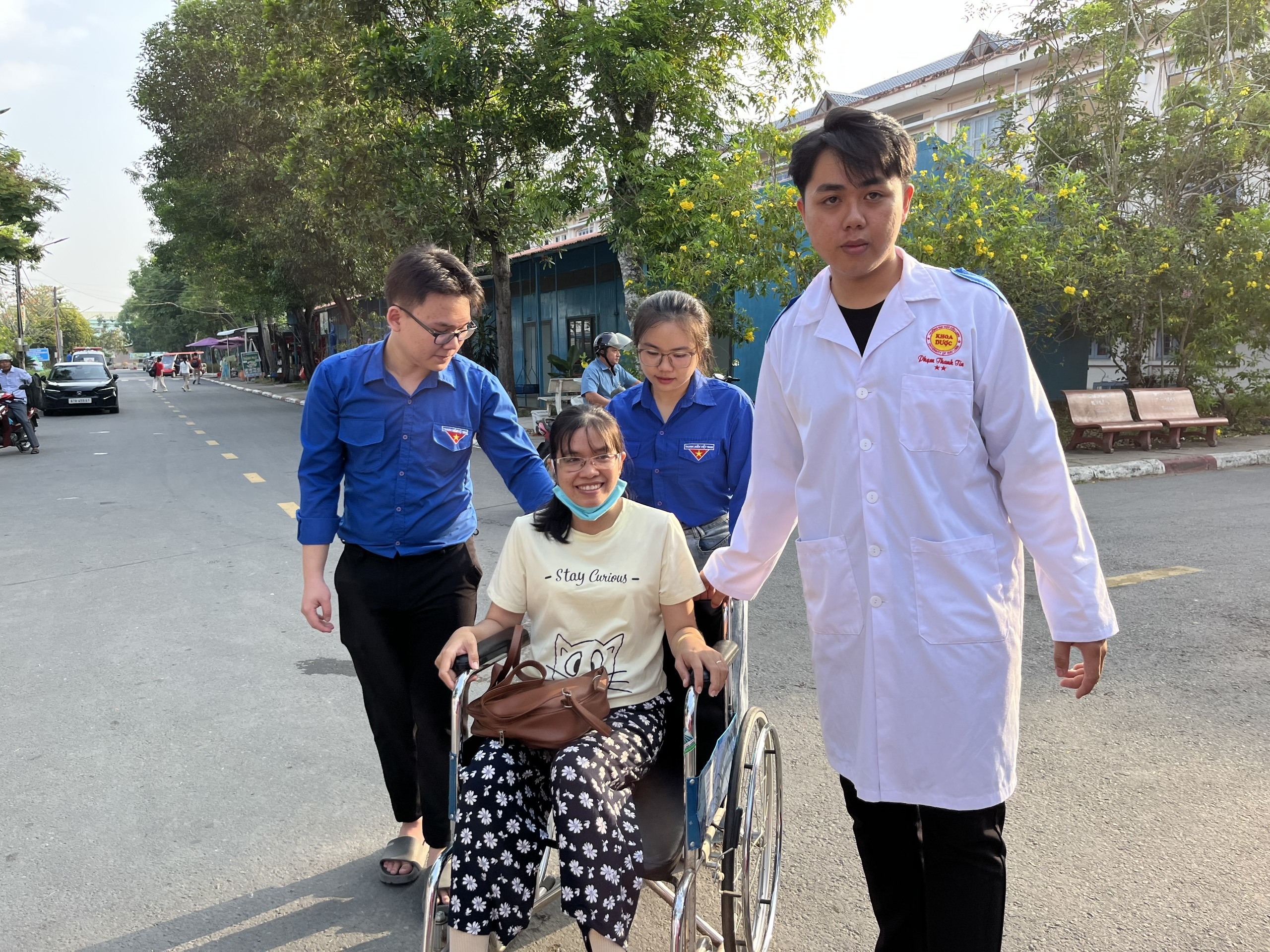 khám bệnh - Ảnh 2.