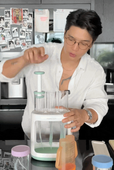 Ái nữ của Ngô Thanh Vân chính thức ăn dặm, Huy Trần khoe loạt “đồ nghề” xịn sò, một chiếc máy đã hơn 6 triệu khiến các mẹ bỉm trầm trồ- Ảnh 17.