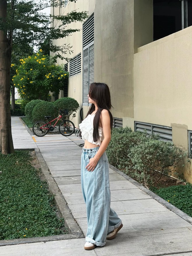 Quần jeans ống rộng mang đến vẻ ngoài tự tin và năng động cho nàng- Ảnh 5.