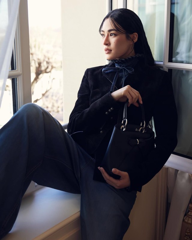 Quần jeans ống rộng mang đến vẻ ngoài tự tin và năng động cho nàng- Ảnh 12.