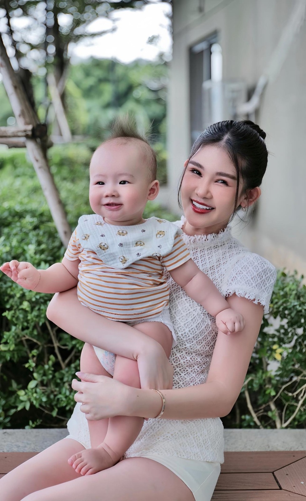 Hoa hậu Lê Âu Ngân Anh: “Tôi hạnh phúc vì được chọn con đường giáo dục” - 5