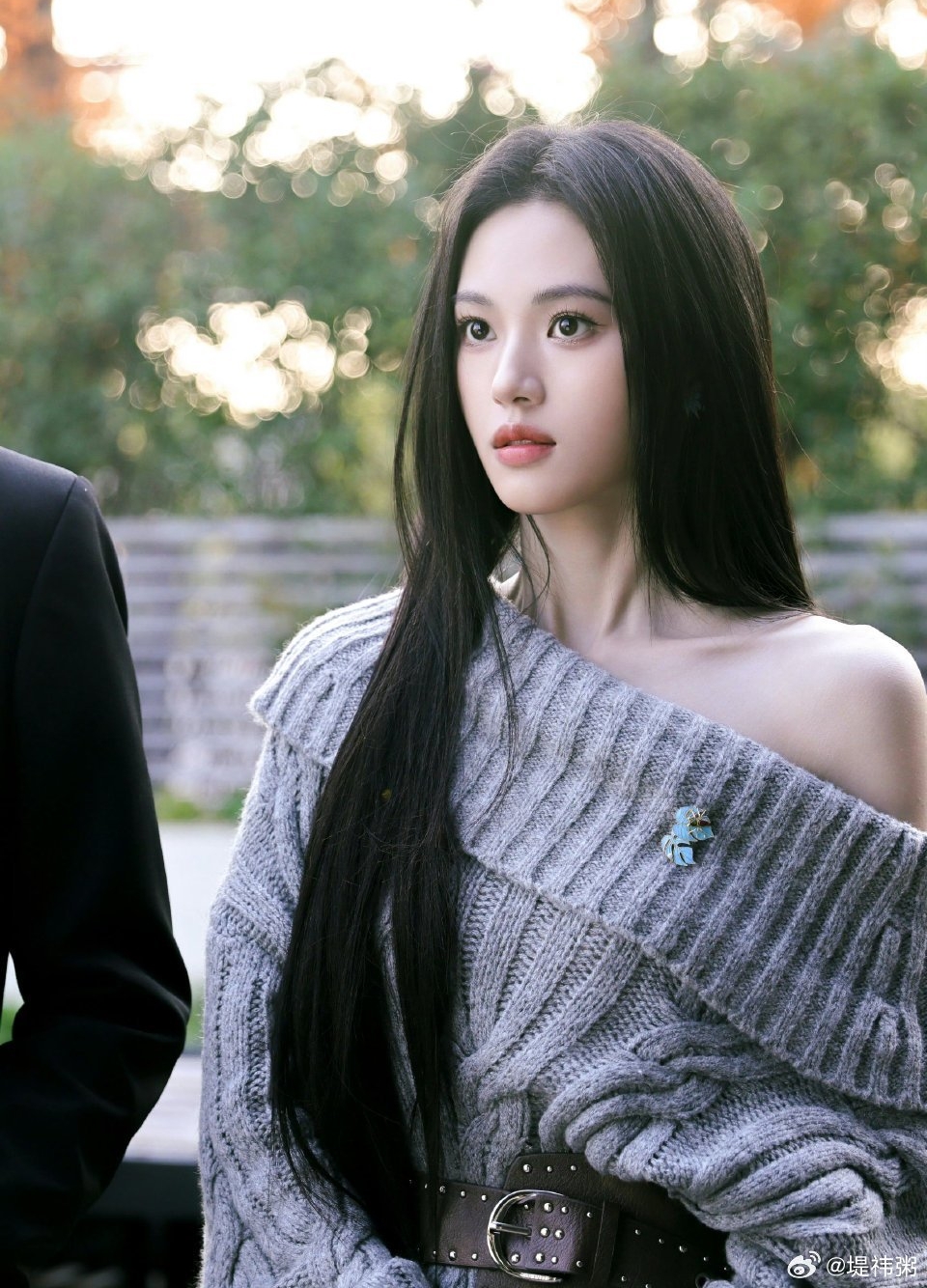 Mỹ nhân dị vực đẹp nhất Trung Quốc hiện tại: Người đâu vừa lộng lẫy vừa ma mị, visual sát thương cực mạnh- Ảnh 5.