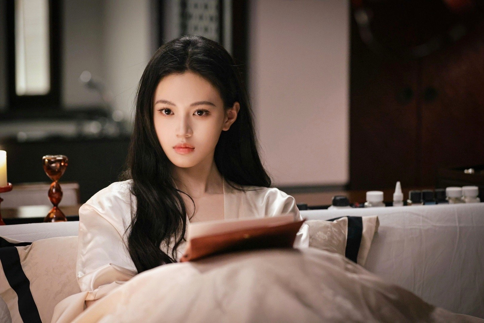 Mỹ nhân dị vực đẹp nhất Trung Quốc hiện tại: Người đâu vừa lộng lẫy vừa ma mị, visual sát thương cực mạnh- Ảnh 10.