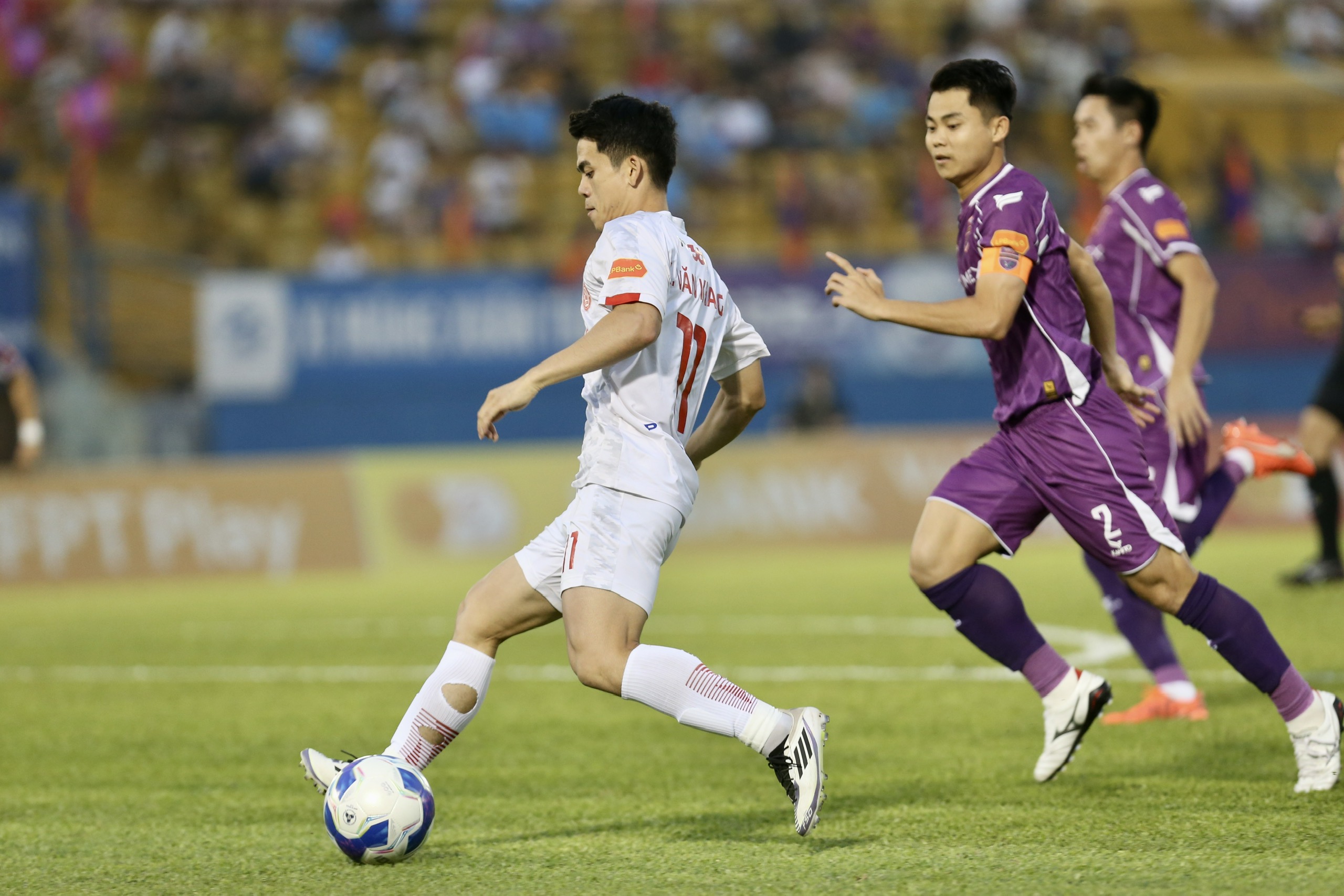 Khuất Văn Khang ghi bàn và kiến tạo, Thể Công Viettel thắng đẹp Becamex TP.HCM- Ảnh 2.