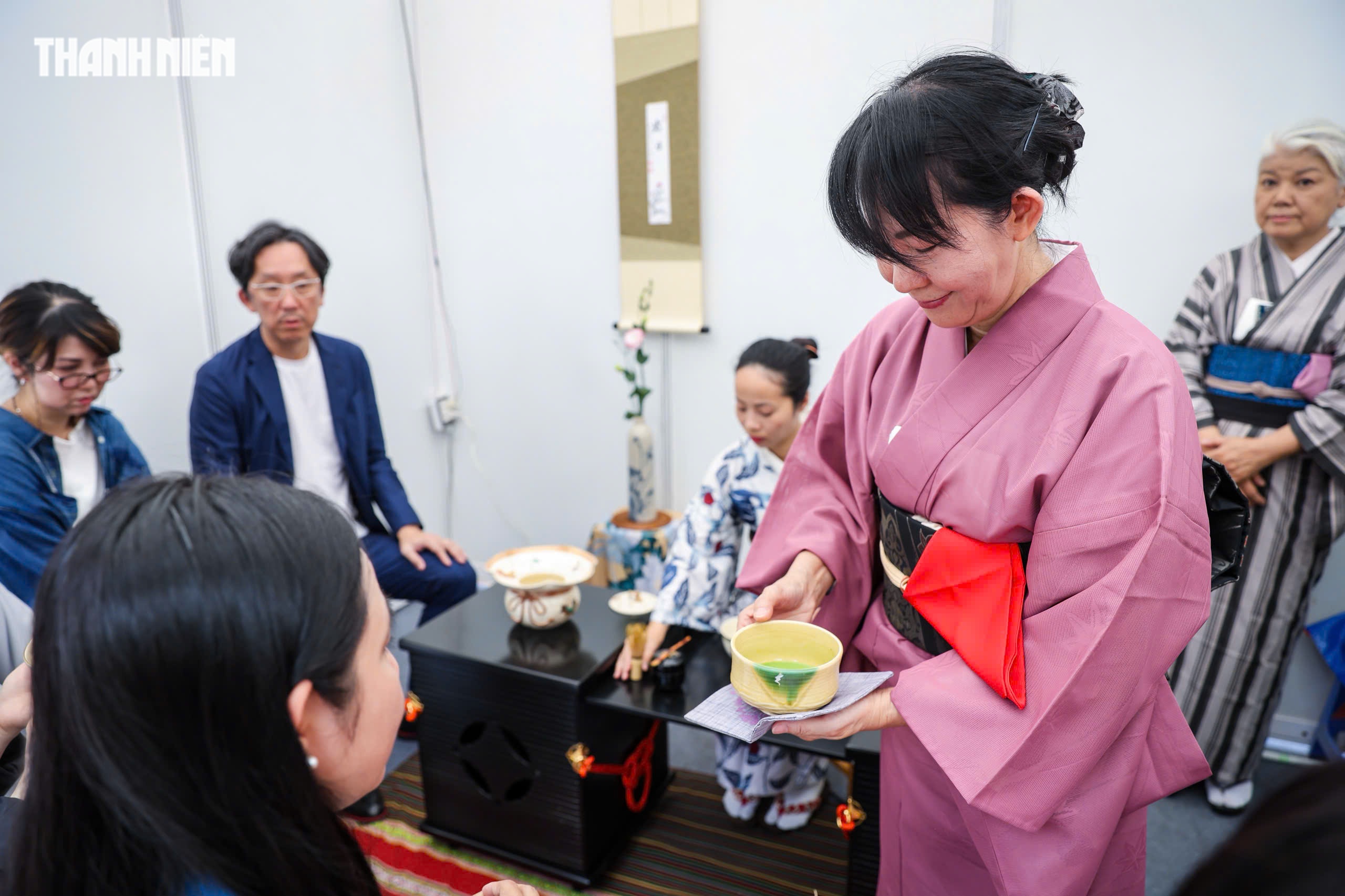 Siêu nhân Ultraman 'khuấy đảo' bế mạc lễ hội Việt - Nhật 2026- Ảnh 6. Siêu nhân Ultraman 'khuấy đảo' bế mạc lễ hội Việt - Nhật 2026- Ảnh 6.