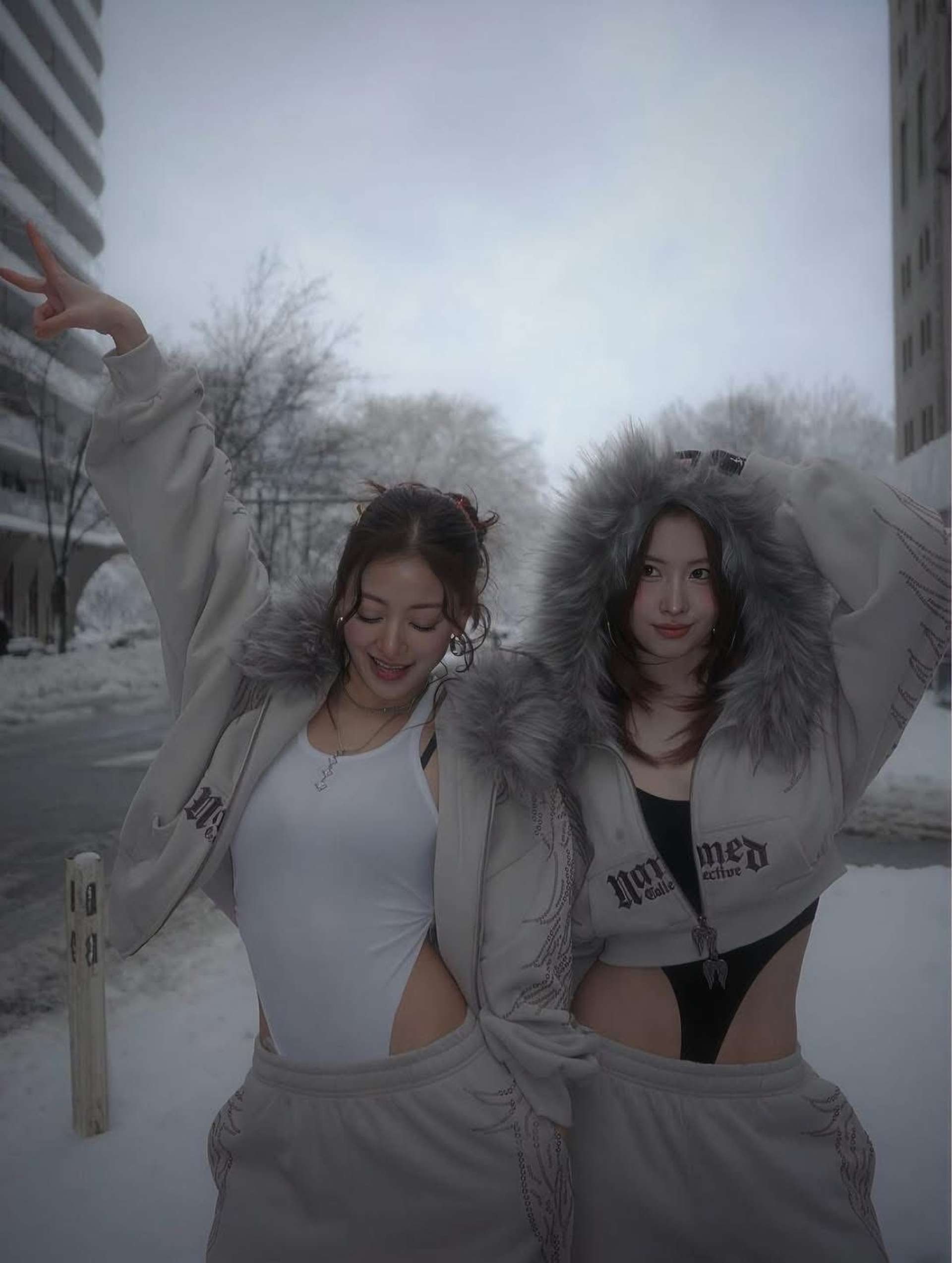 Loạt mỹ nhân Việt chuộng mốt mặc bikini táo bạo giữa tuyết trắng xóa - 13