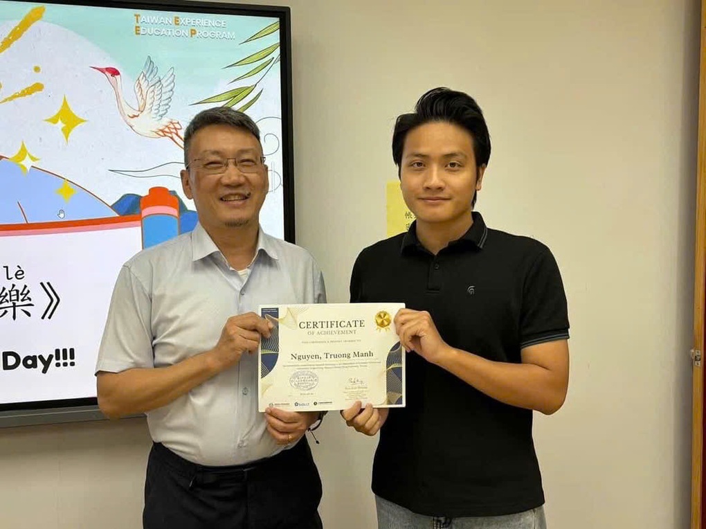 Chàng trai Việt sở hữu thẻ sinh viên của 4 trường đại học tại 4 quốc gia - 2