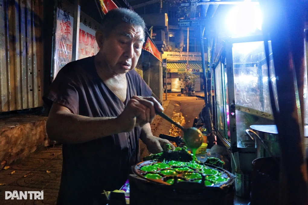 Xe “bánh bò ma” của ông lão chỉ xuất hiện 2 đêm mỗi tuần ở TPHCM - 3