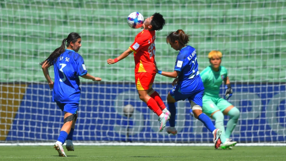 Bích Thùy và đồng đội mơ đến mục tiêu xa hơn World Cup. Ảnh: TAFC. cua-tu-ket-cua-tuyen-viet-nam-va-mong-world-cup-lich-su (2).jpg