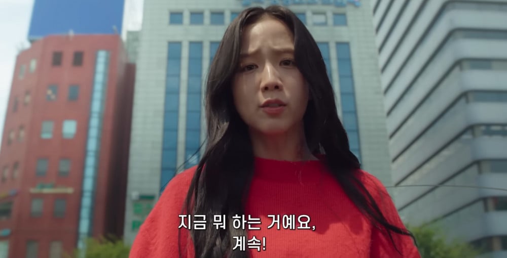 1773019711 513 Jisoo BLACKPINK dung tu bien minh thanh tro cuoi nua