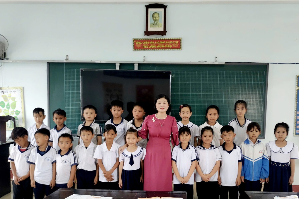 Nữ giáo viên một tay và ám ảnh tai nạn giữa rừng sâu - 3