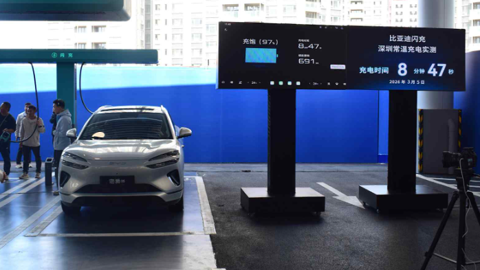 Phát minh của Trung Quốc làm rung chuyển ngành xe điện: sạc nhanh như đổ xăng, sắp có mặt tại Việt Nam?- Ảnh 4.