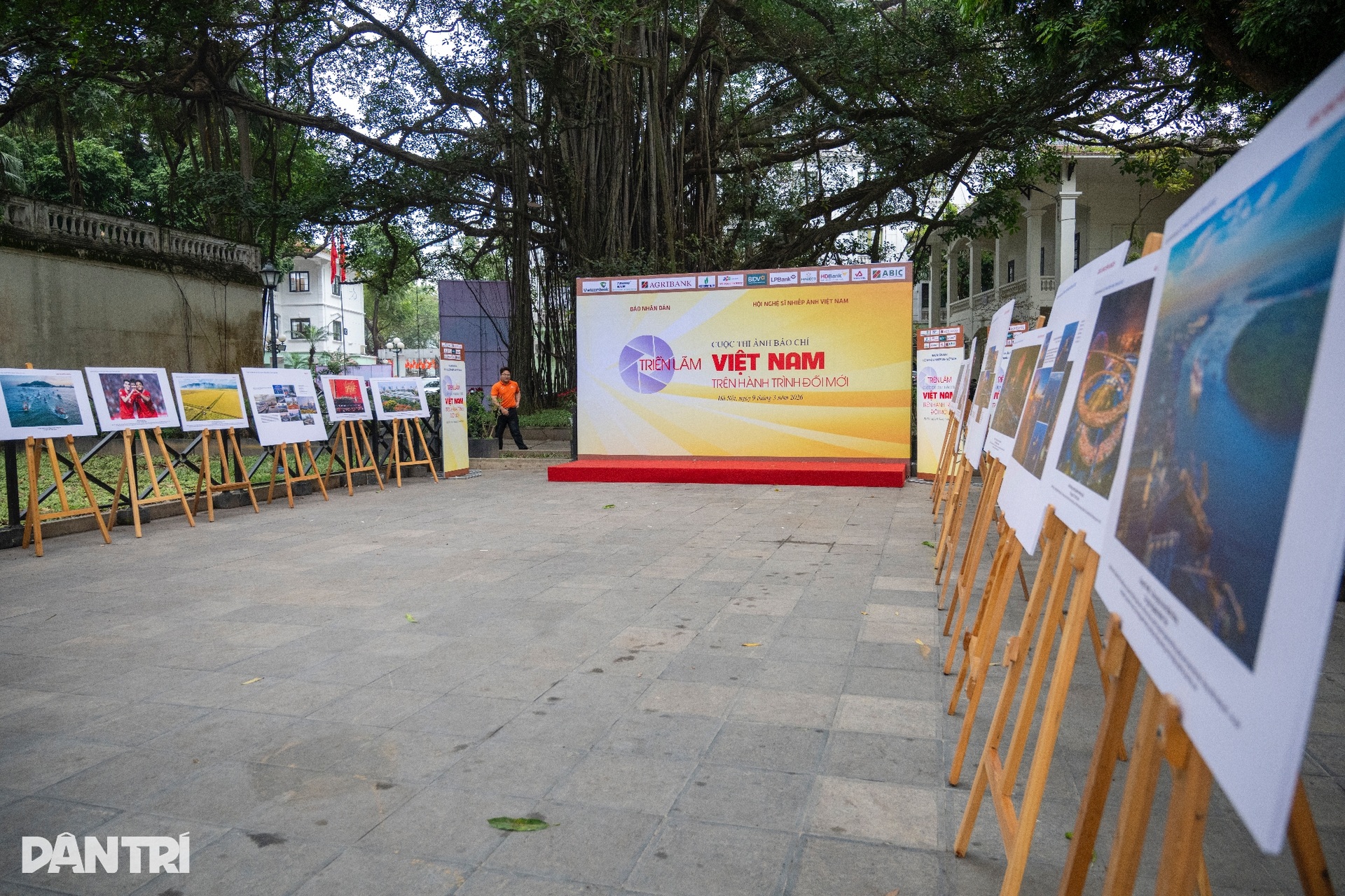 Những khuôn hình kể câu chuyện Việt Nam trên hành trình đổi mới - 13