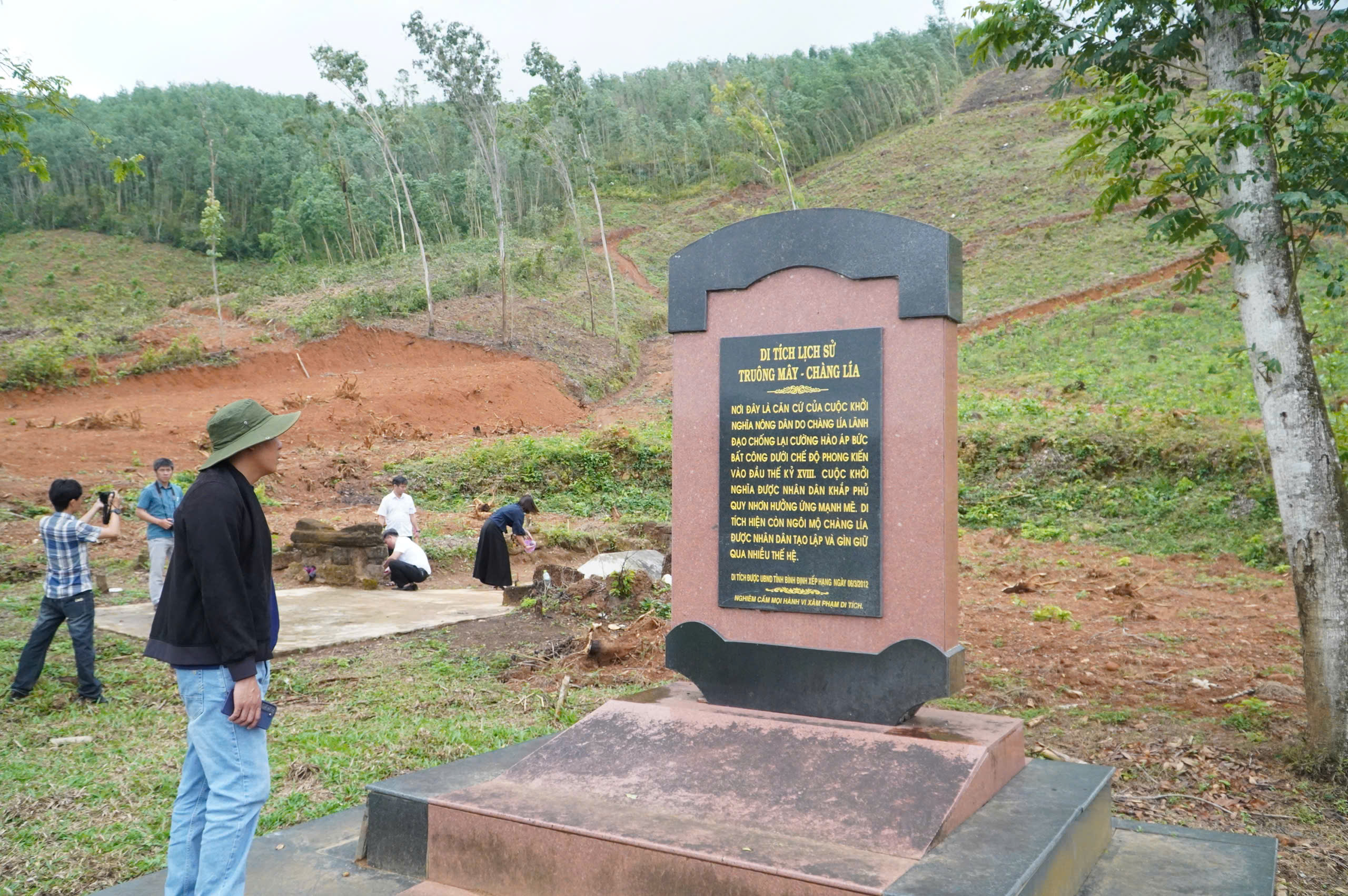 Truông Mây lưu dấu cuộc khởi nghĩa Chàng Lía 2 Di tích Truông Mây, nơi những người nông dân đứng dậy khởi nghĩa - Ảnh 2.