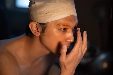 Bom tấn 3400 tỷ đang viral khắp MXH Việt: Nam chính đẹp đến ám ảnh, cả phim không chê nổi cảnh nào- Ảnh 9.