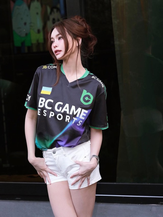 Quần shorts thoải mái cho nàng tự tin xuống phố trong ngày nắng đầu hè- Ảnh 9.