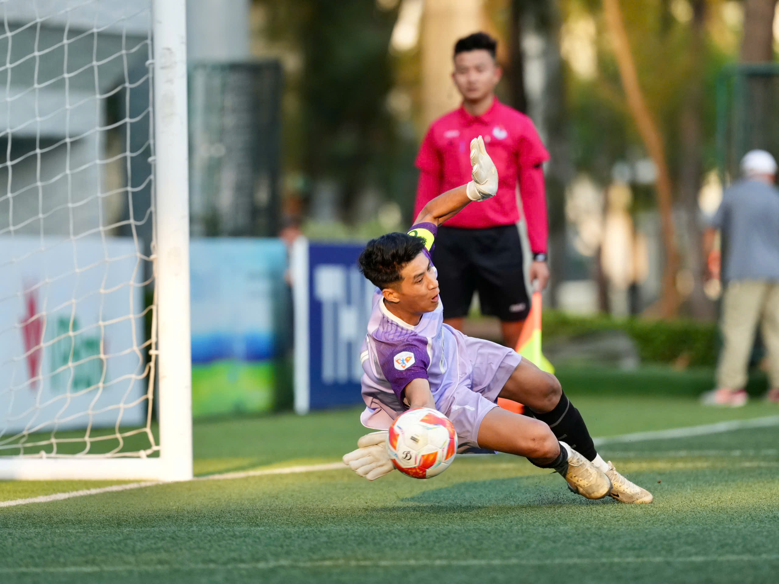 Trường ĐH VH-TT-DL Thanh Hóa: 'Người gác đền' lại... sai, nhớ thủ môn Lào da diết!- Ảnh 3.