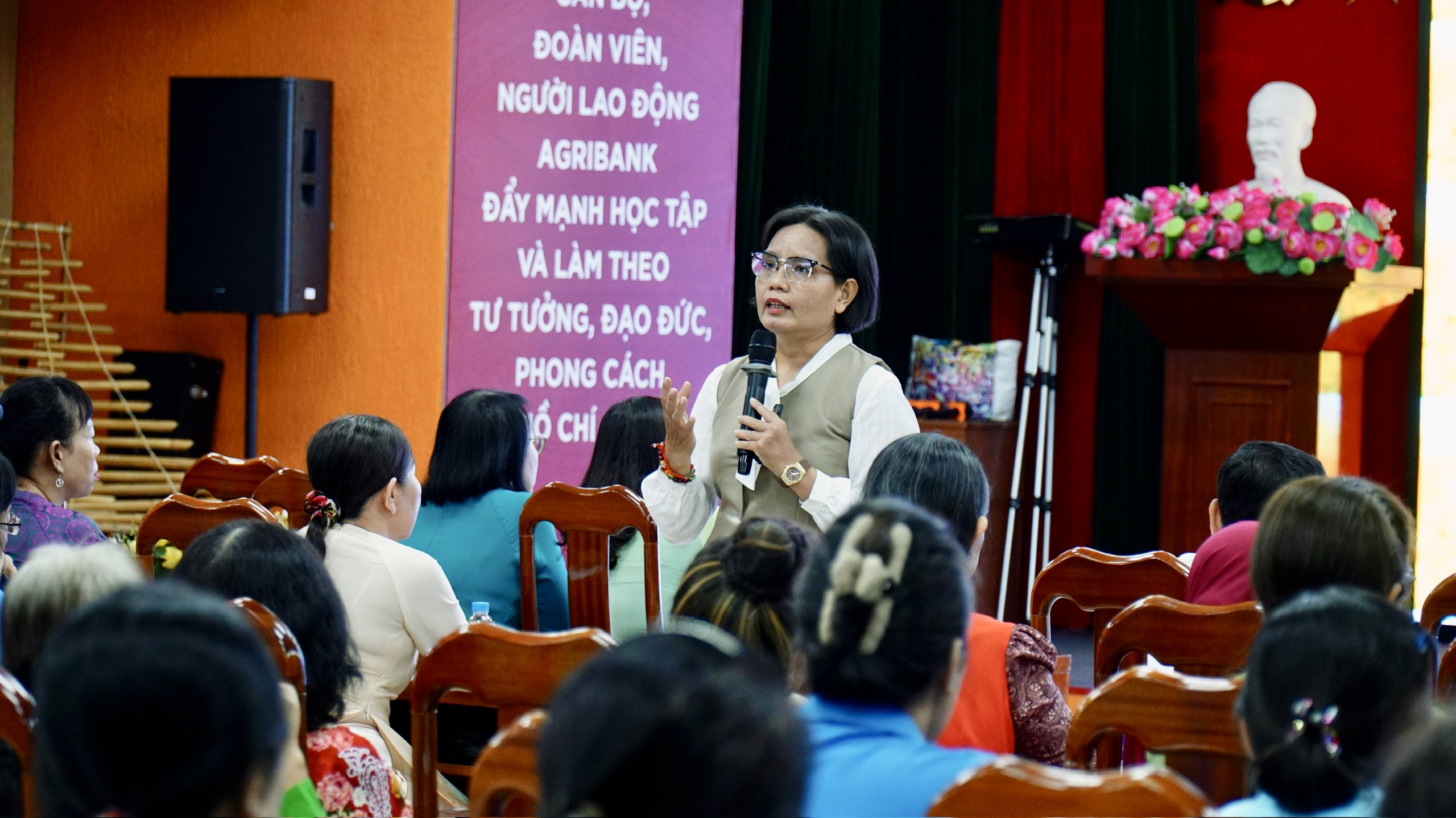 Phường Bến Thành, TPHCM: Sôi nổi hoạt động chào mừng Ngày Quốc tế Phụ nữ - Ảnh 4.