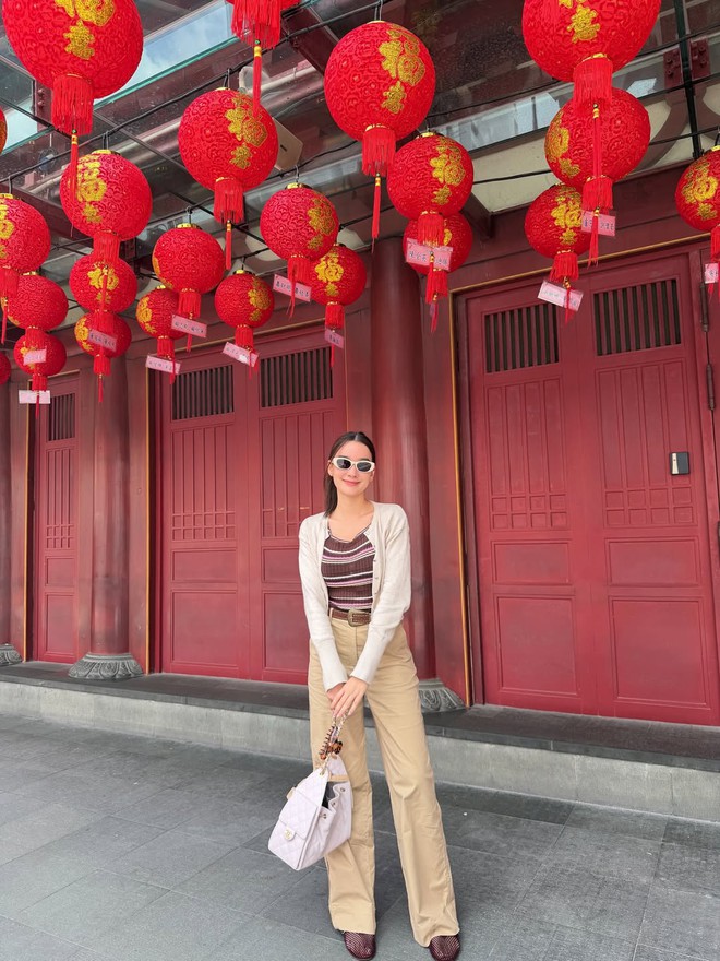 Áo cardigan mỏng giúp hoàn thiện phong cách thời trang trong ngày giao mùa- Ảnh 7.