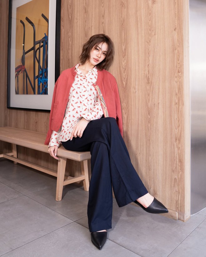 Áo cardigan mỏng giúp hoàn thiện phong cách thời trang trong ngày giao mùa- Ảnh 8.