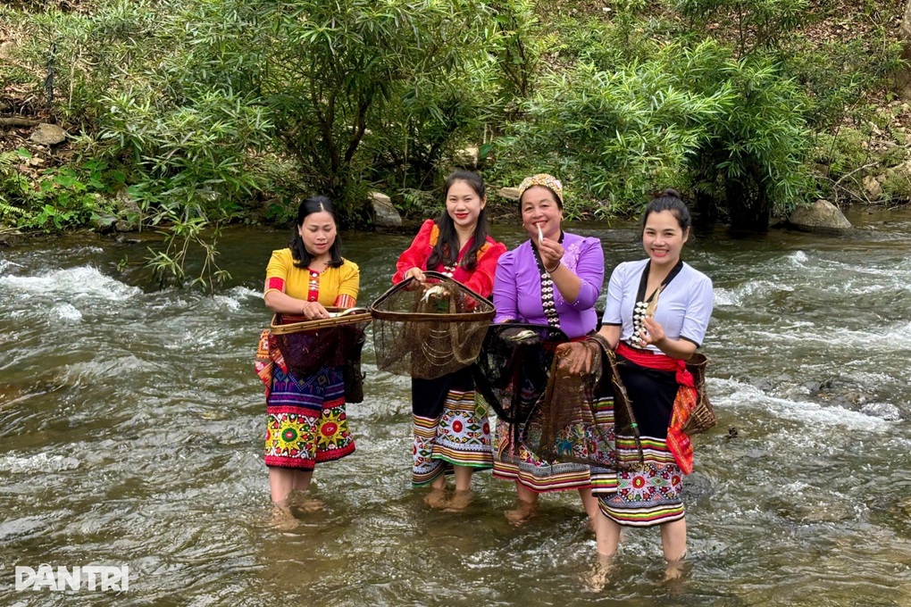 Đoạn suối tự nhiên chỉ được bắt cá khi cộng đồng thống nhất - 2