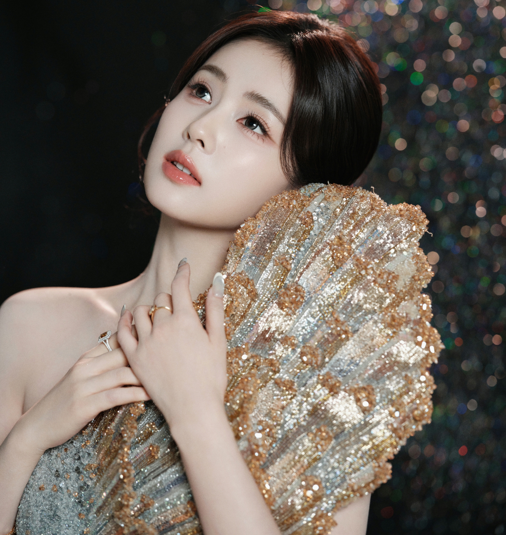 Visual này chấm điểm 9 chẳng ai dám nhận điểm 10, một cái nhíu mày cũng đủ làm lòng người bấn loạn- Ảnh 4. Visual này chấm điểm 9 chẳng ai dám nhận điểm 10, một cái nhíu mày cũng đủ làm lòng người bấn loạn- Ảnh 4.