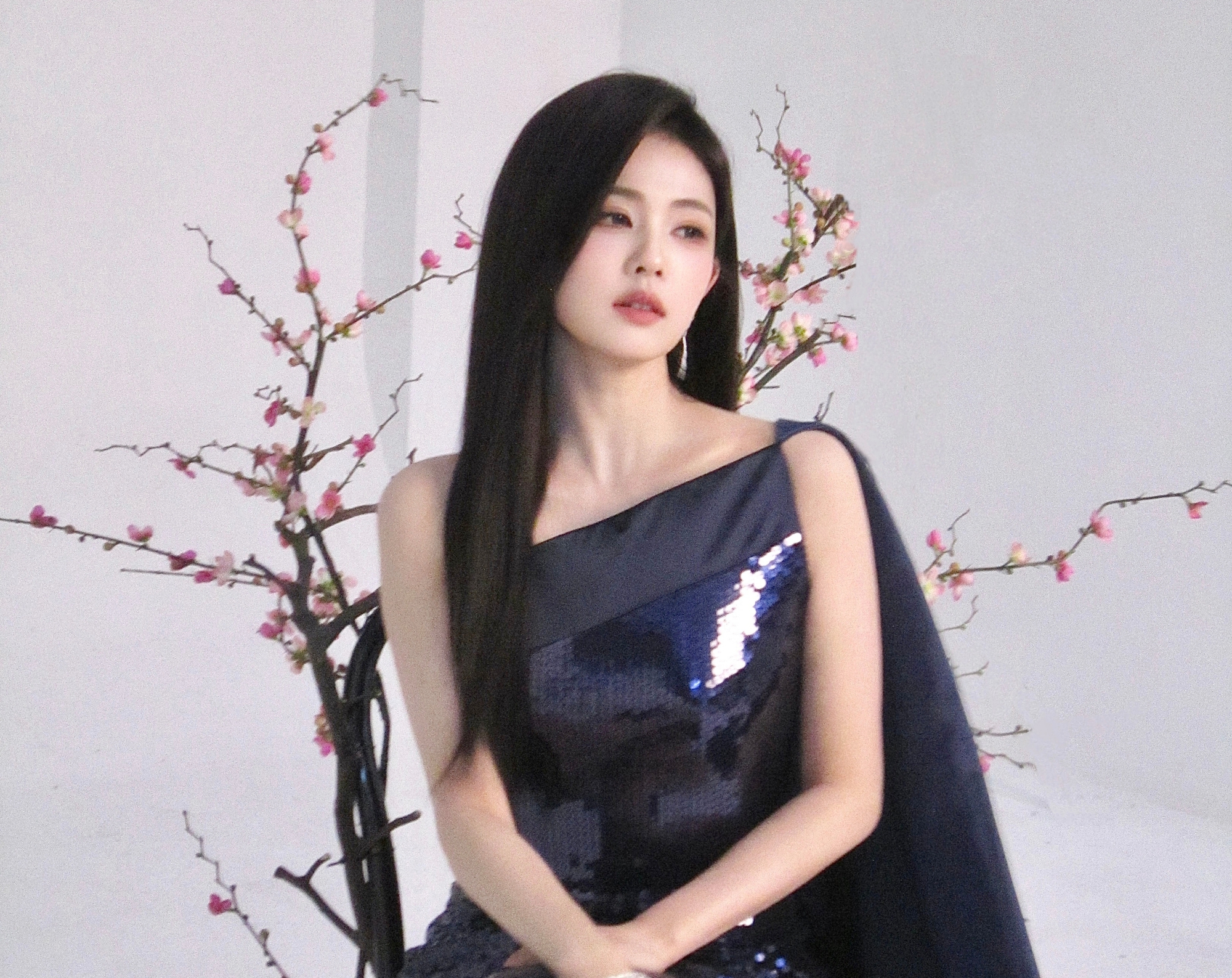 Visual này chấm điểm 9 chẳng ai dám nhận điểm 10, một cái nhíu mày cũng đủ làm lòng người bấn loạn- Ảnh 10. Visual này chấm điểm 9 chẳng ai dám nhận điểm 10, một cái nhíu mày cũng đủ làm lòng người bấn loạn- Ảnh 10.