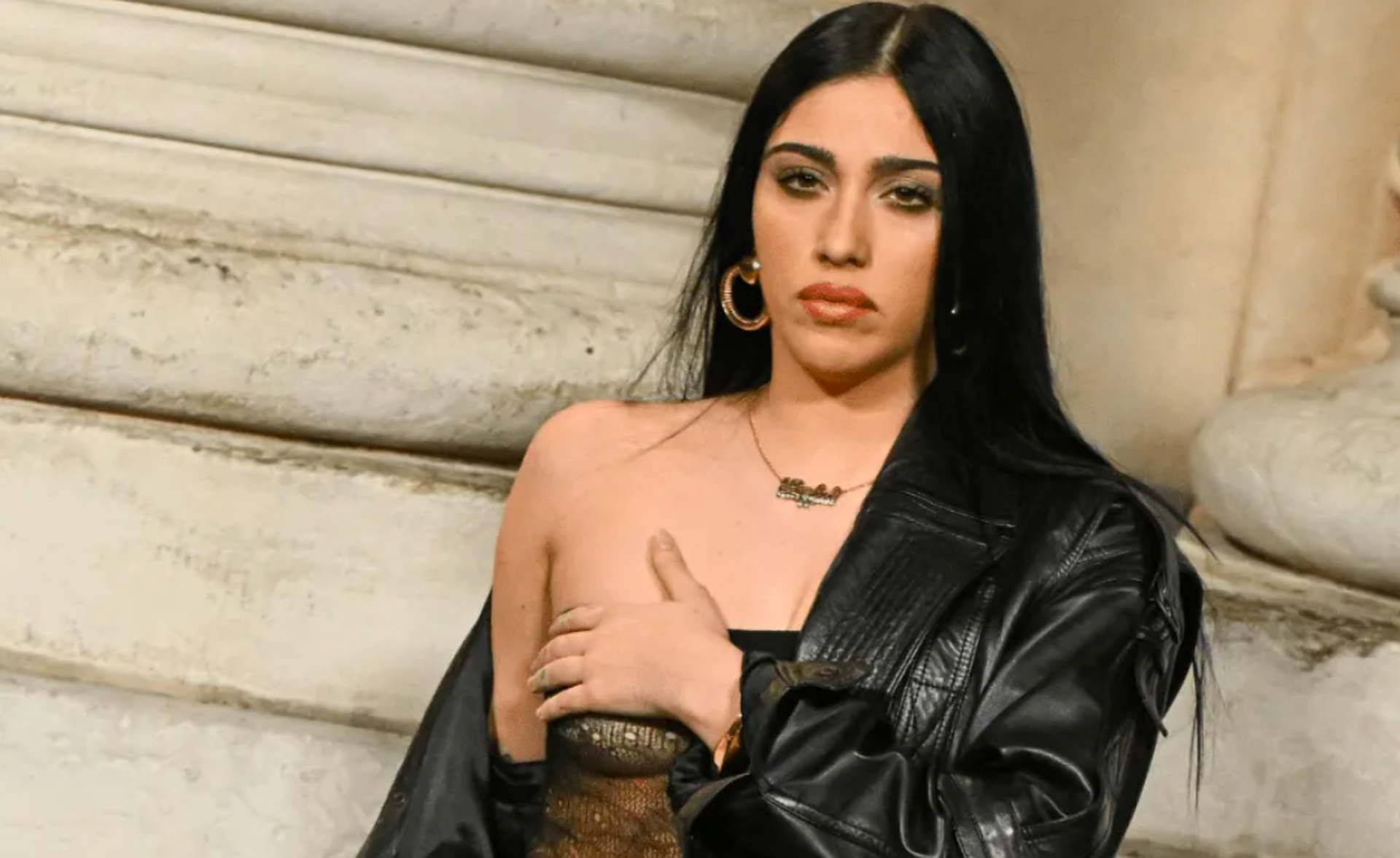 Mỹ nhân kế thừa phong cách thời trang hở bạo của Madonna - 5