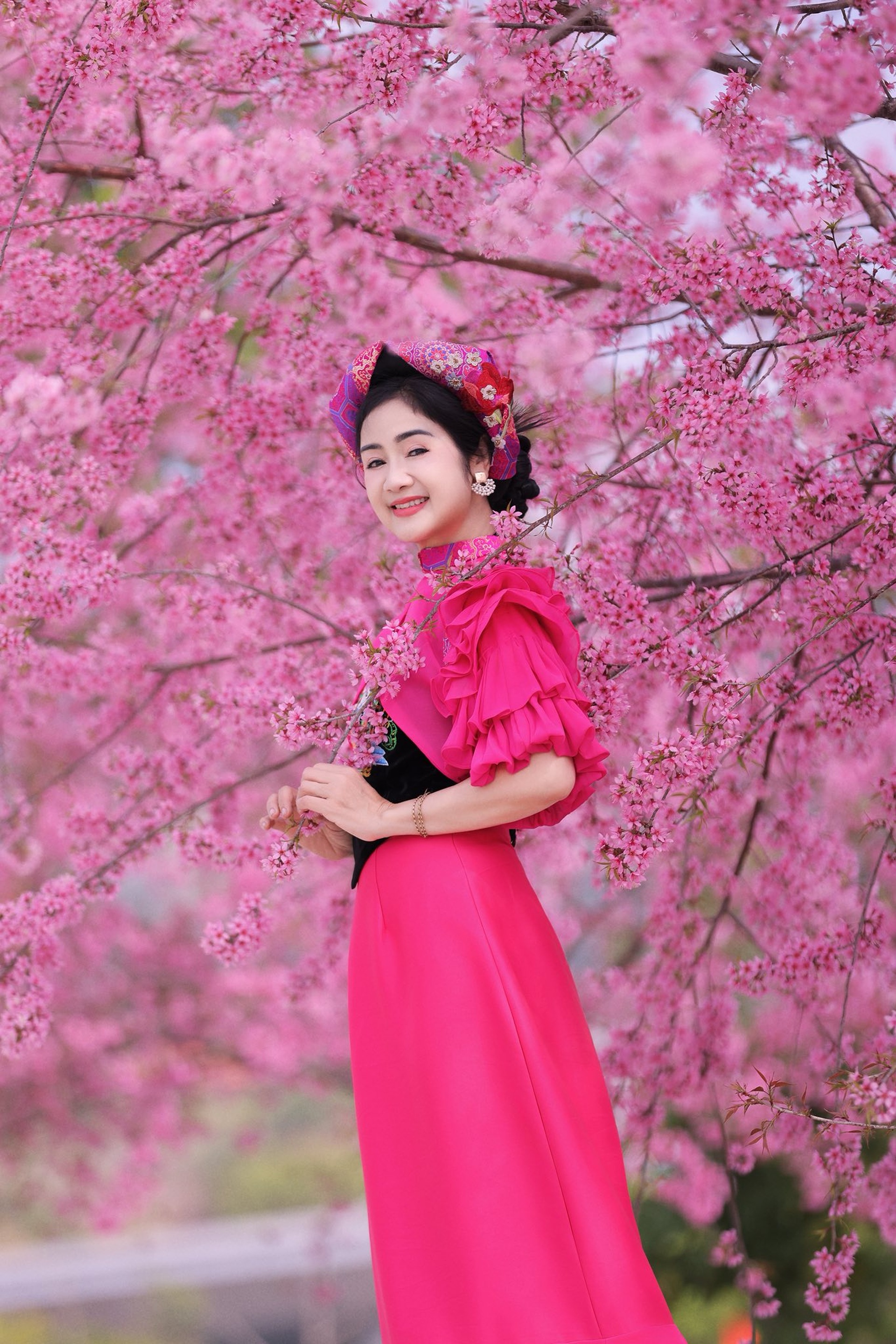 Nhan sắc trẻ đẹp không ngờ của nữ hoàng ảnh lịch Thu Hà ở tuổi U60 - 3