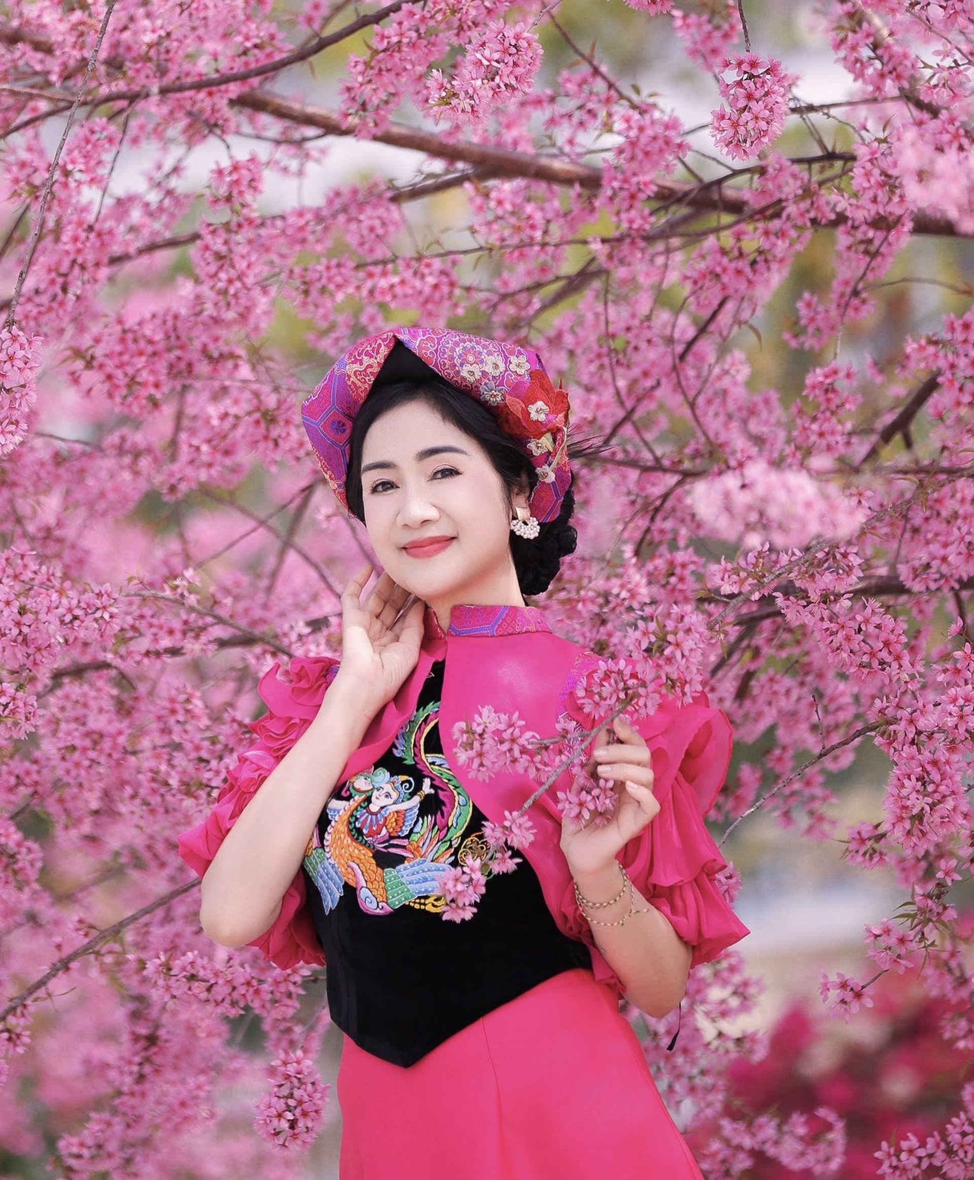 Nhan sắc trẻ đẹp không ngờ của nữ hoàng ảnh lịch Thu Hà ở tuổi U60 - 5