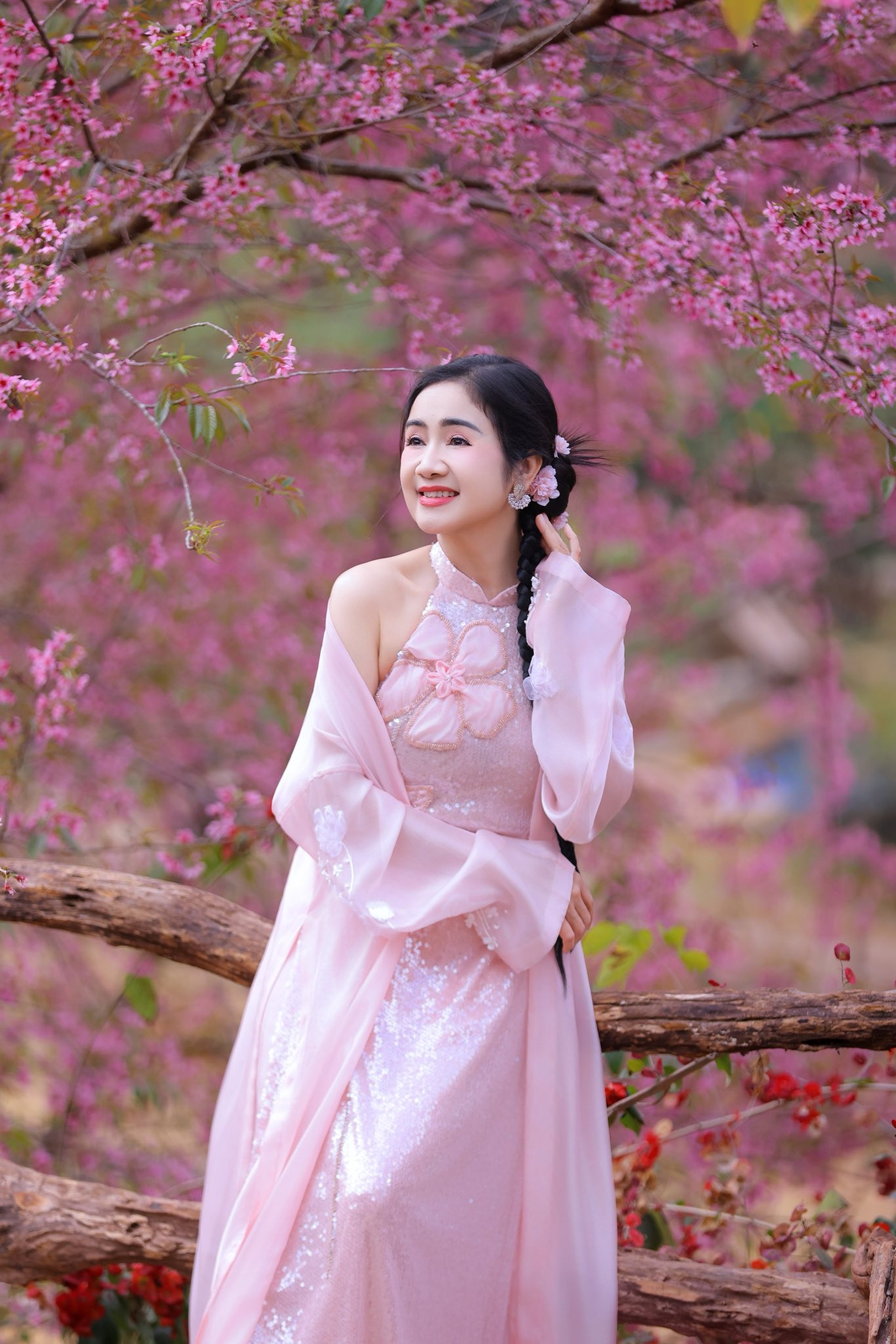 Nhan sắc trẻ đẹp không ngờ của nữ hoàng ảnh lịch Thu Hà ở tuổi U60 - 9