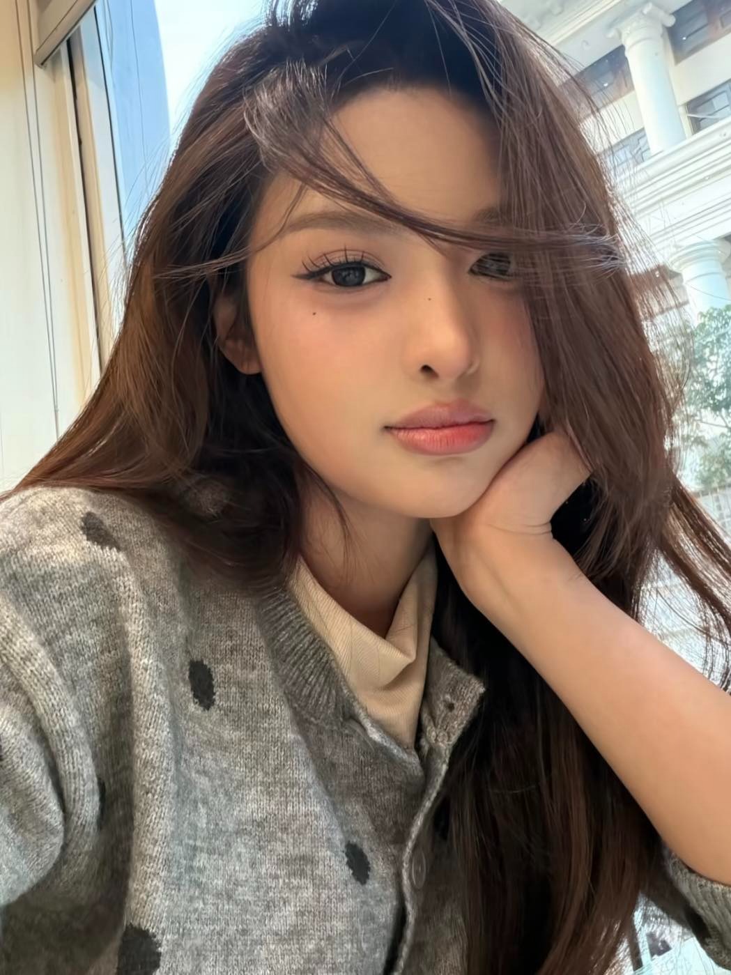 Gái xinh chụp photobooth cùng HIEUTHUHAI, không phải Tăng Mỹ Hàn: Nhan sắc và style đều xuất sắc- Ảnh 5.