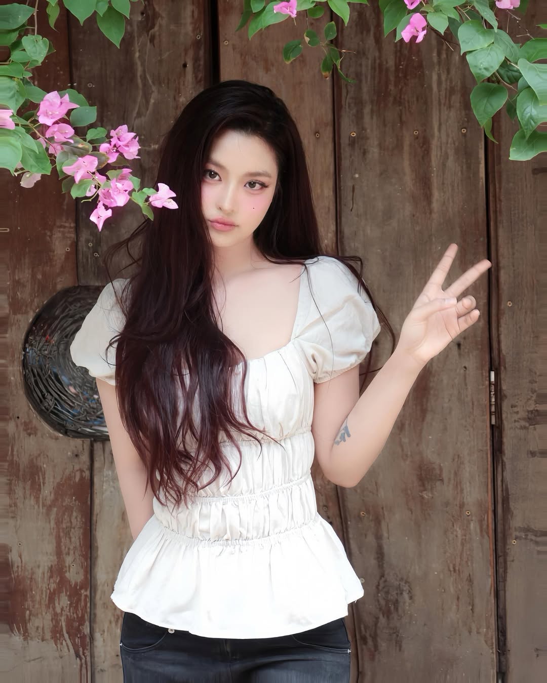 Gái xinh chụp photobooth cùng HIEUTHUHAI, không phải Tăng Mỹ Hàn: Nhan sắc và style đều xuất sắc- Ảnh 15.