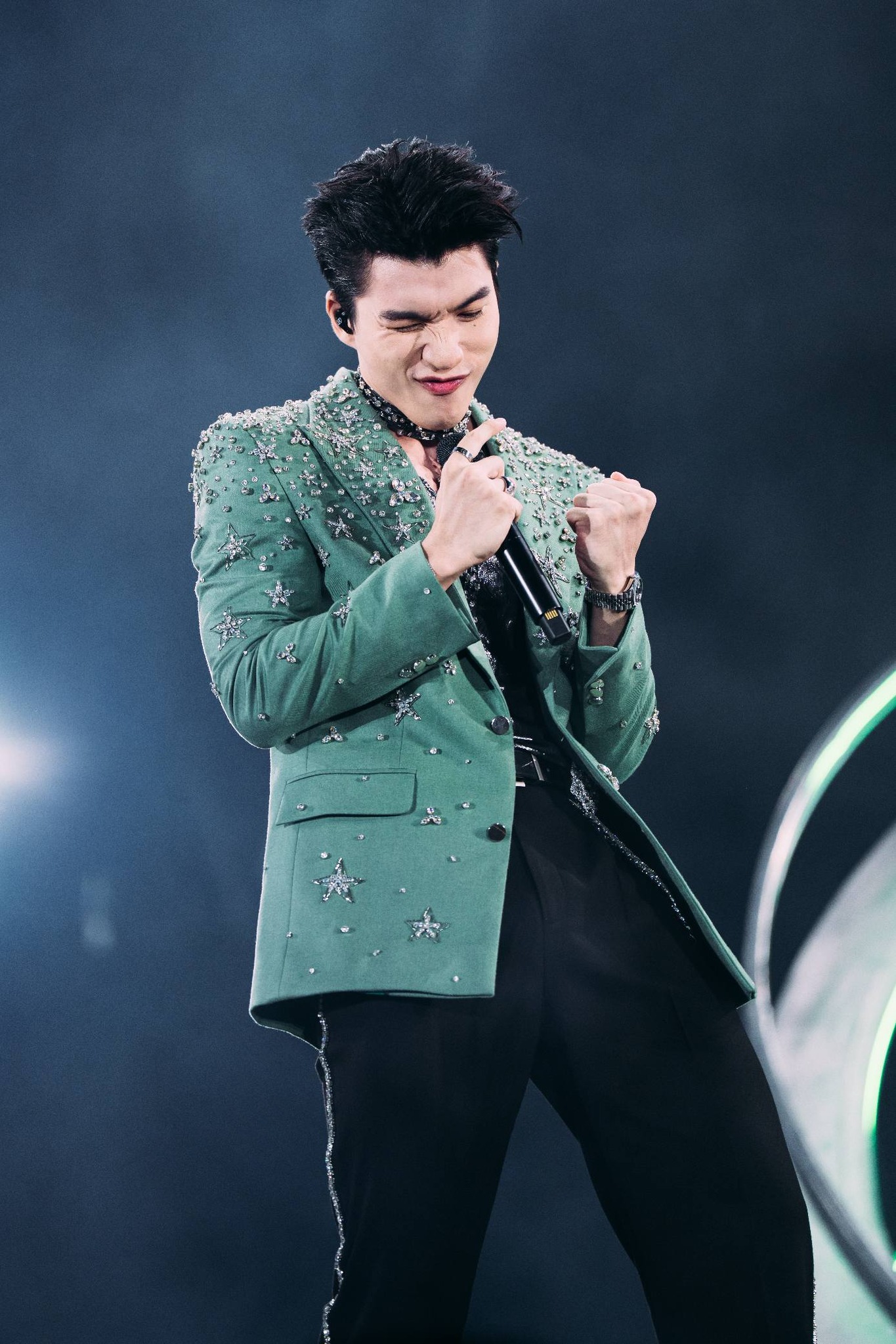 HIEUTHUHAI vẫn loay hoay với giọng hát của mình- Ảnh 5.