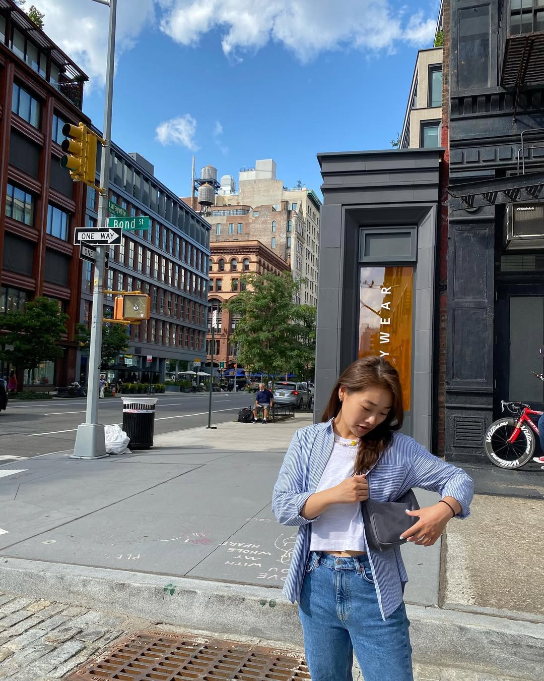 Cô nàng quản lý của Jennie (BLACKPINK): Mê phong cách minimalism, mặc đơn giản nhưng đẹp bền vững- Ảnh 12.