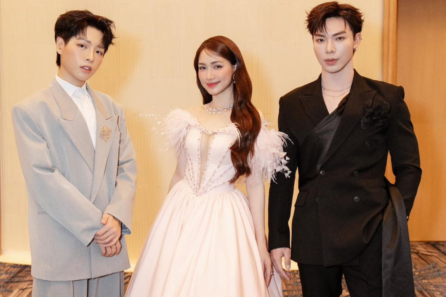 Hoà Minzy chốt thời điểm đám cưới: Chi Pu - Hương Giang và dàn sao đổ bộ đếm không xuể, 1 nhân vật được mong đợi nhất- Ảnh 2.