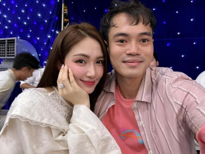 Hoà Minzy chốt thời điểm đám cưới: Chi Pu - Hương Giang và dàn sao đổ bộ đếm không xuể, 1 nhân vật được mong đợi nhất- Ảnh 11.