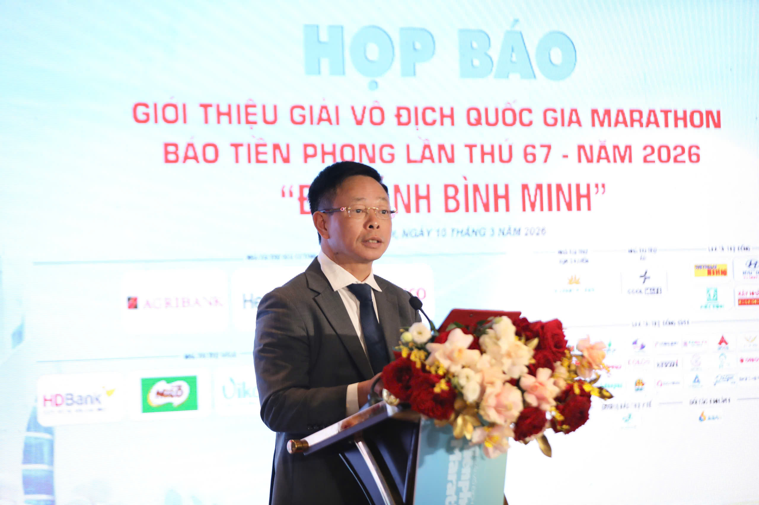 Hơn 12.000 VĐV giải vô địch quốc gia marathon: 'Đón ánh bình minh' tại Khánh Hòa- Ảnh 4.