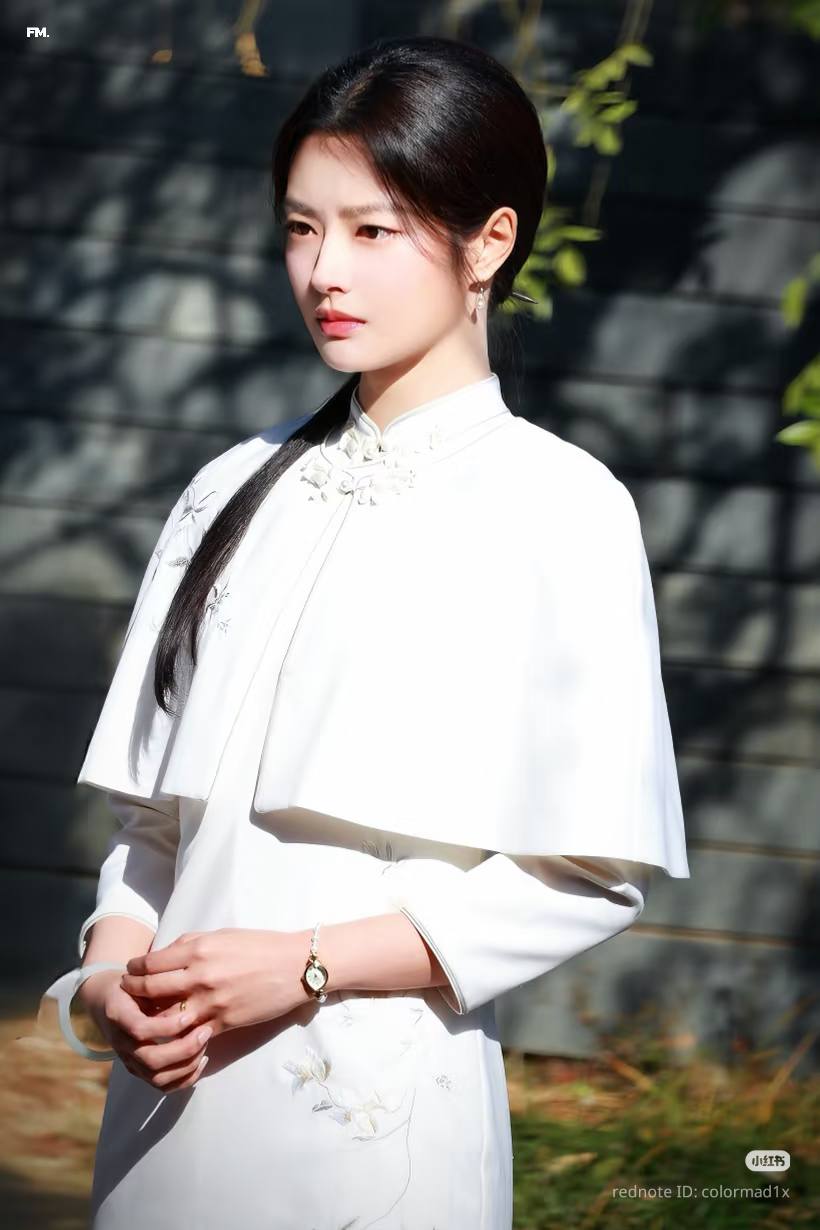 Màn cầu hôn cổ tích đang viral khắp MXH: Nhà trai là thiếu gia cực giàu có, nhà gái đẹp như tiên nữ giữa hồng trần- Ảnh 7.