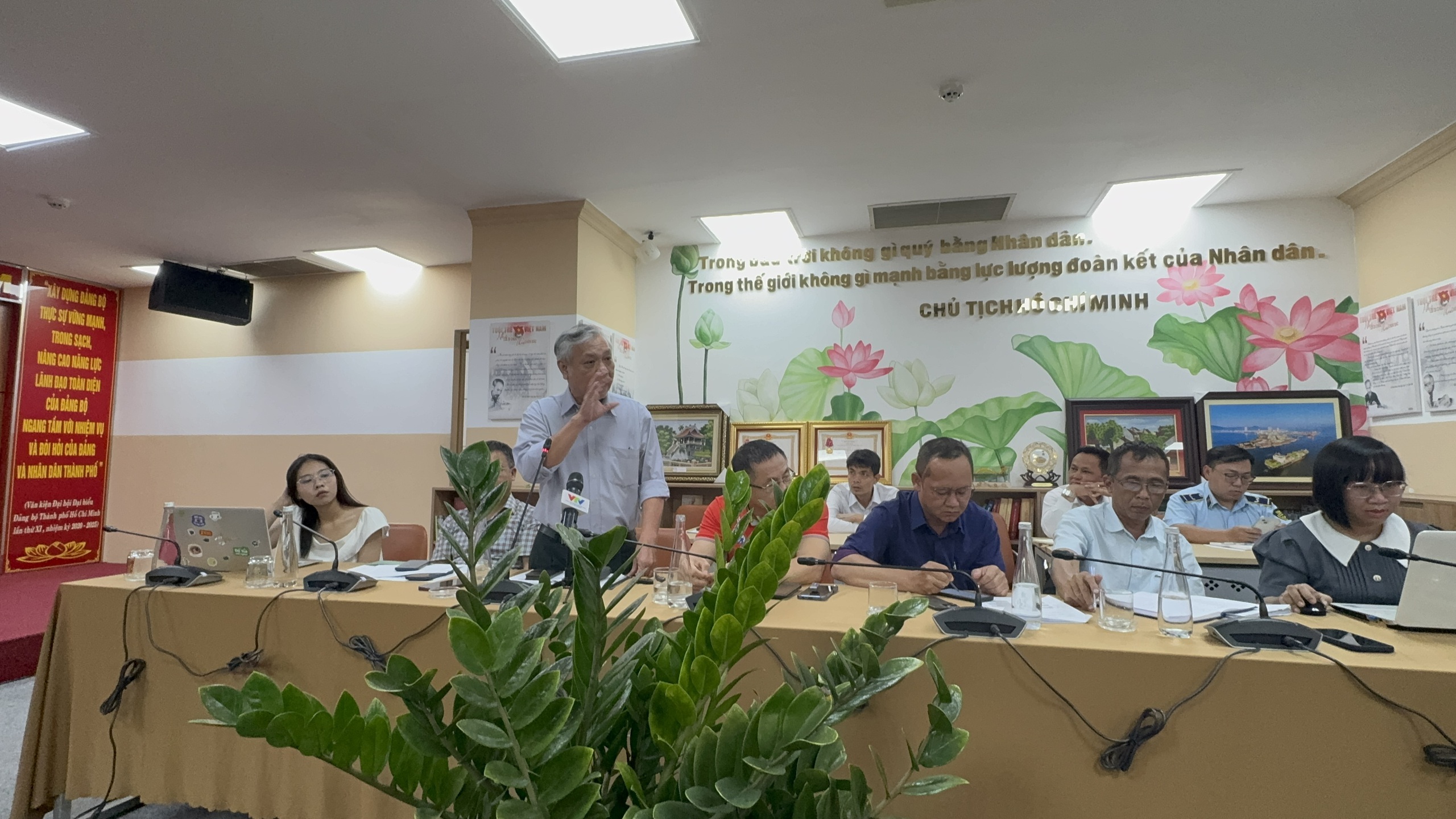 Quản lý thị trường TPHCM ghi nhận hiện tượng mua xăng trữ tại nhà năm 2026 - Ảnh 4.