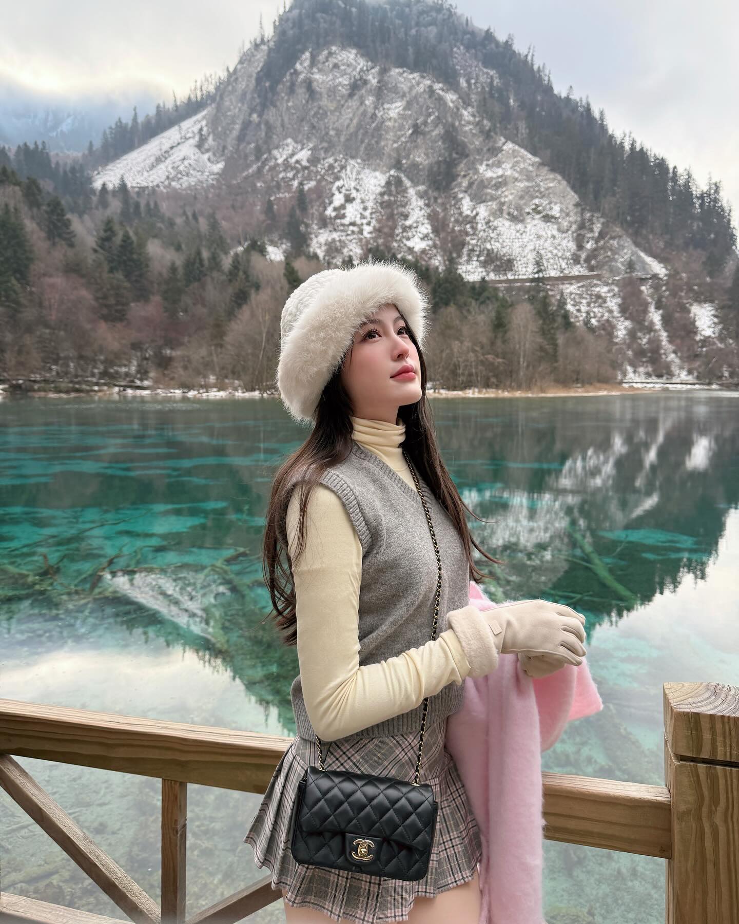 1773134335 226 HIEUTHUHAI khoe the nay van con nhe voi tu do