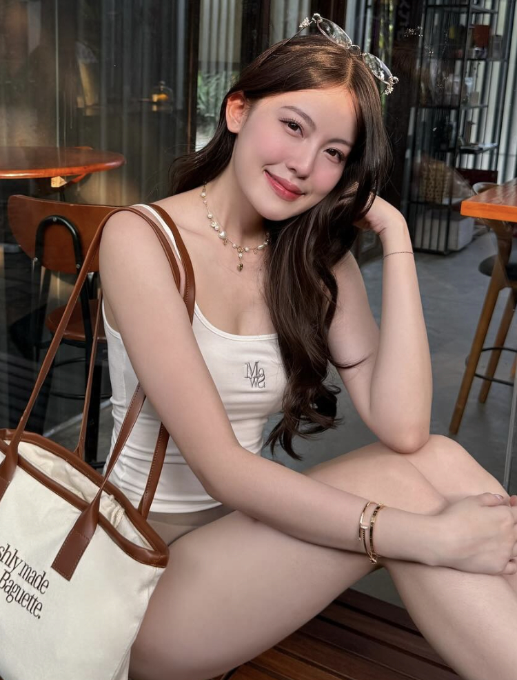 1773134345 704 HIEUTHUHAI khoe the nay van con nhe voi tu do