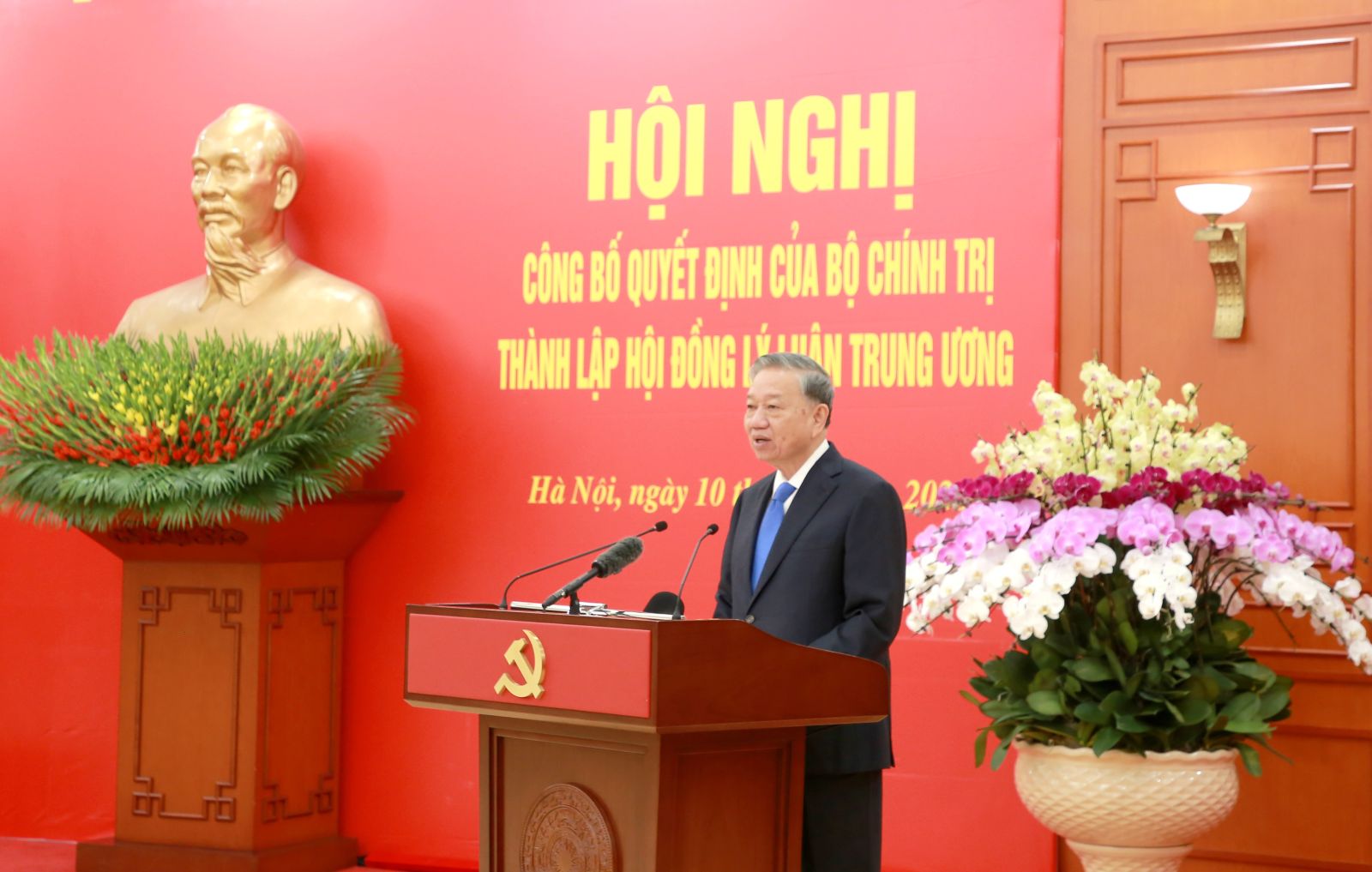 Tổng Bí thư Tô Lâm trao quyết định thành lập Hội đồng Lý luận Trung ương  - Ảnh 2.